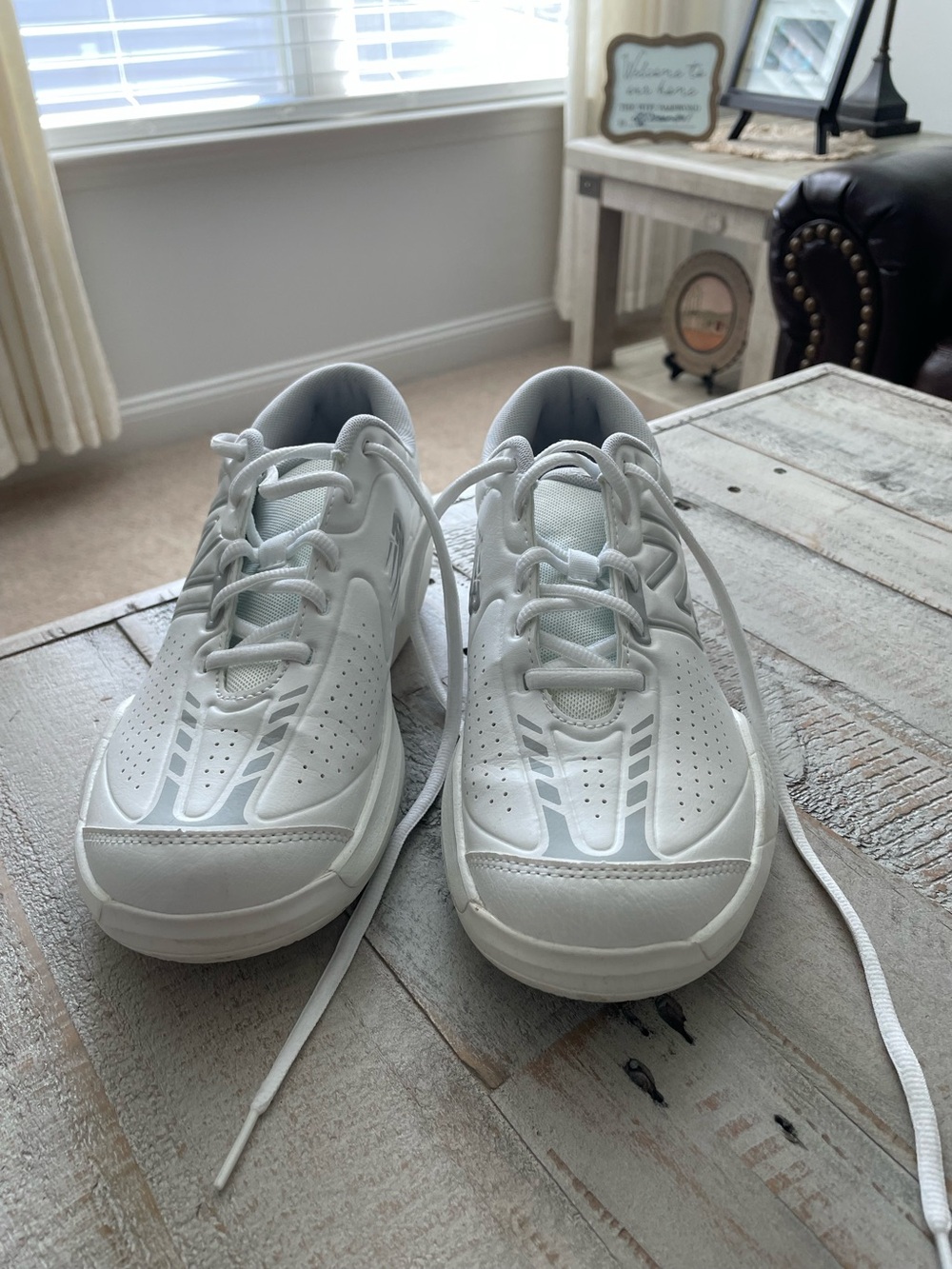 New Balance Women's White Lace-Up Sneakers/Pickleball